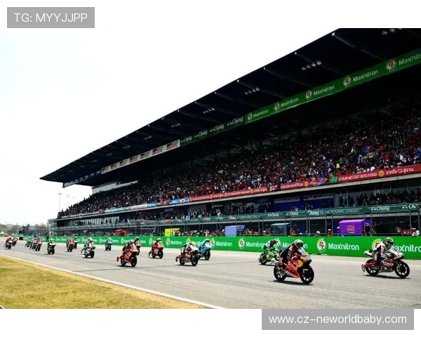 2025赛季MotoGP揭幕战精彩回顾 车手表现引爆赛场热情
